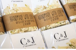 Vogue Style Envelopes for Wedding Confetti